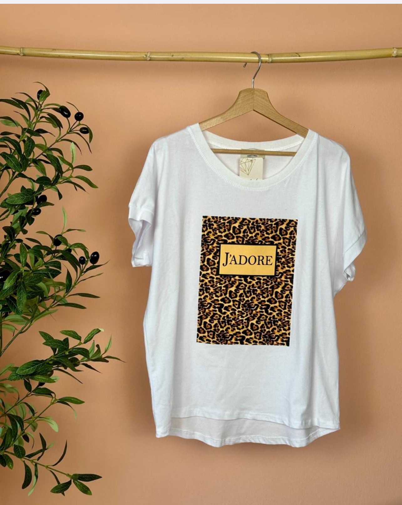 One size Leopard top