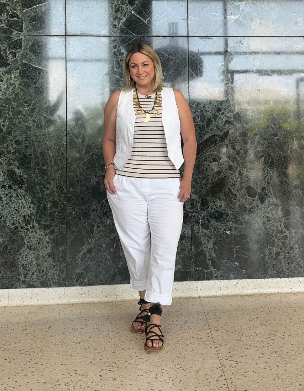 One size white vest and pant