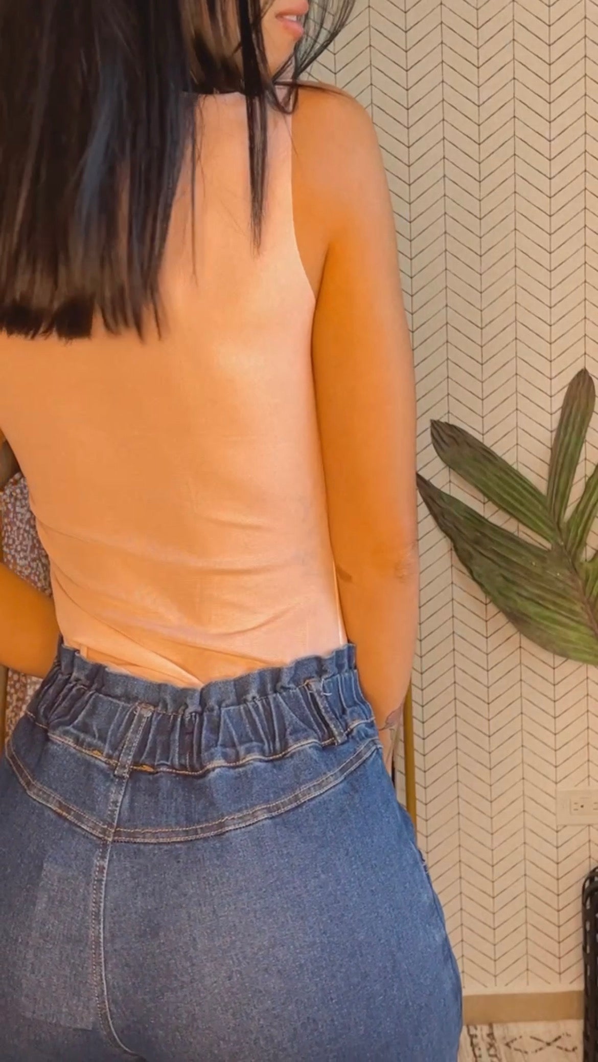 LETTERING FRONT MESH TOP(born this way)