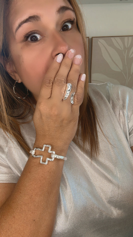 Silver Cruz Bracelet